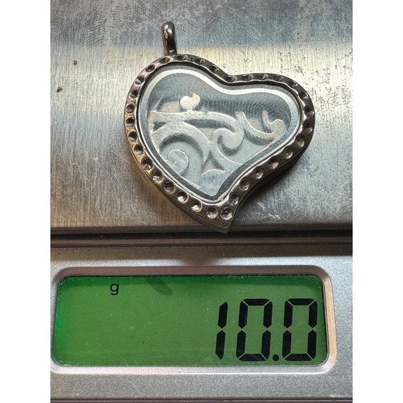 Estate Silver Tone Filigree Glass Heart Locket Pendant No Chain 10g Vintage - Picture 8 of 8